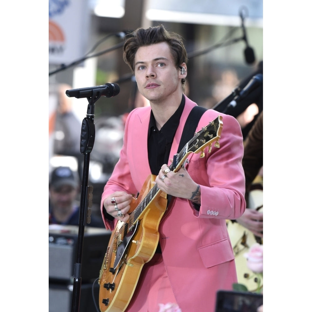 On Stage For Nbc Today Show Concert With Harry Styles Rockefeller Plaza York Ny May 9 2017. Photo By Derek Image 2