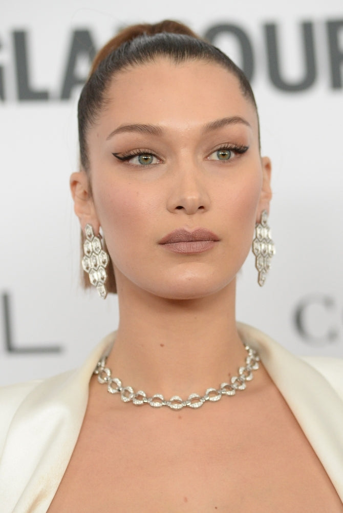 Bella Hadid At Arrivals For 2017 Glamour Women Of The Year Awards - Part 2 Kings Theatre Brooklyn Ny November 13 Image 2