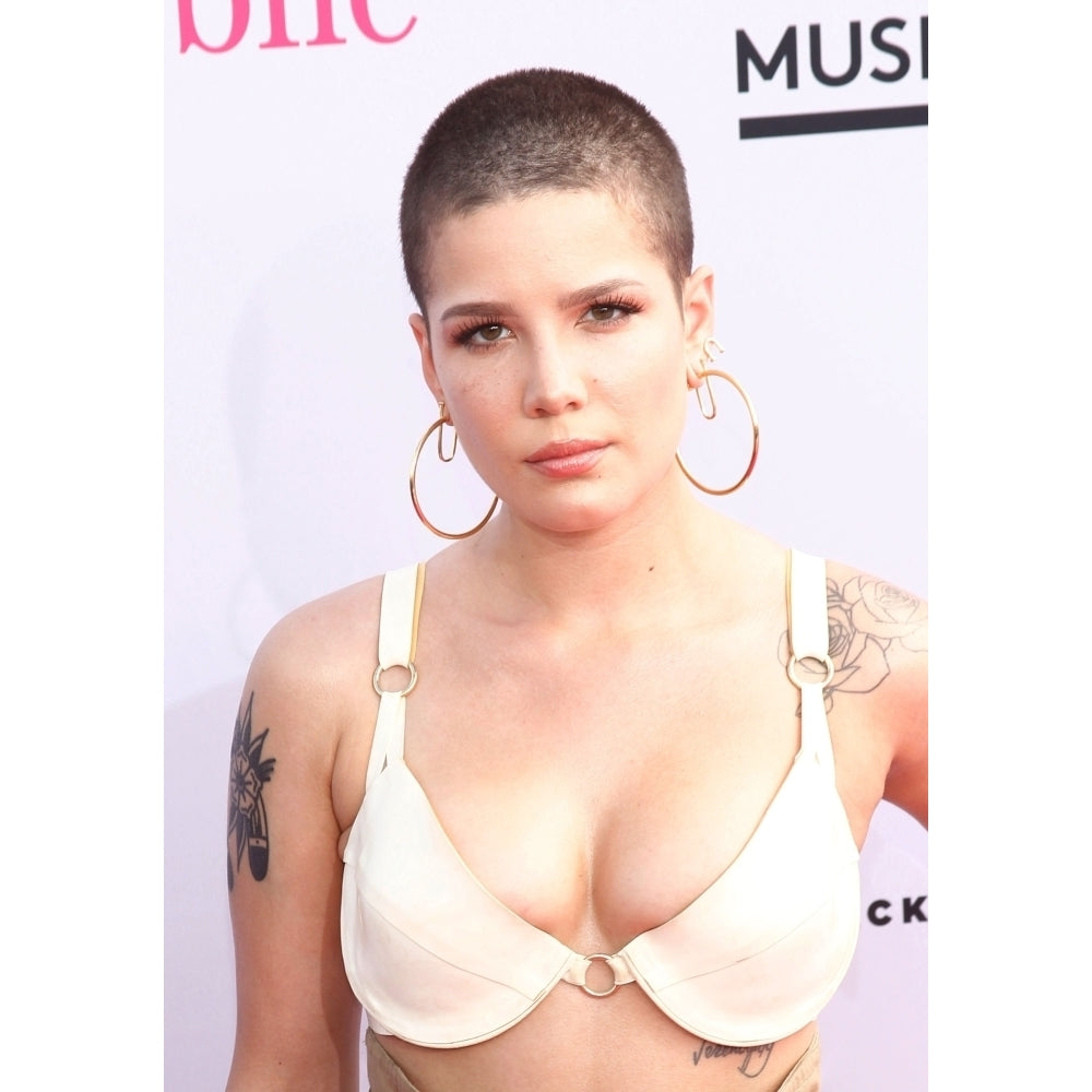 Halsey At Arrivals For Billboard Music Awards 2017 - Arrivals 2 T-Mobile Arena Las Vegas Nv May 21 2017. Photo By Image 1