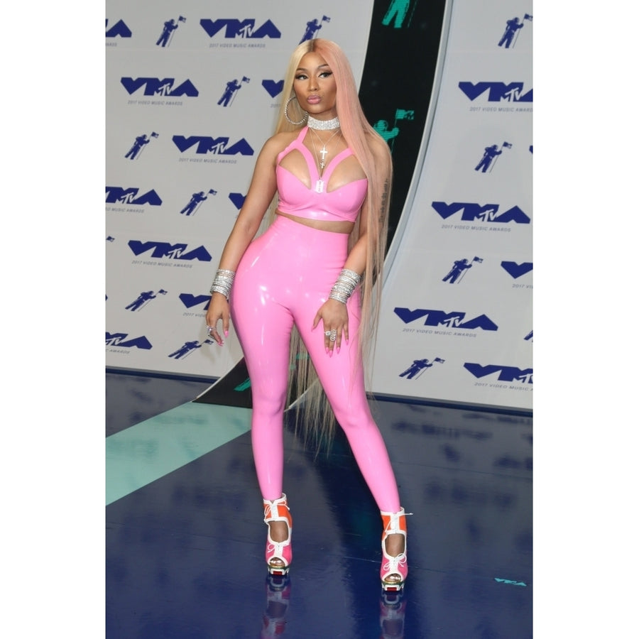 Nicki Minaj At Arrivals For Mtv Video Music Awards 2017 - Arrivals The Forum Inglewood Ca August 27 2017. Image 1