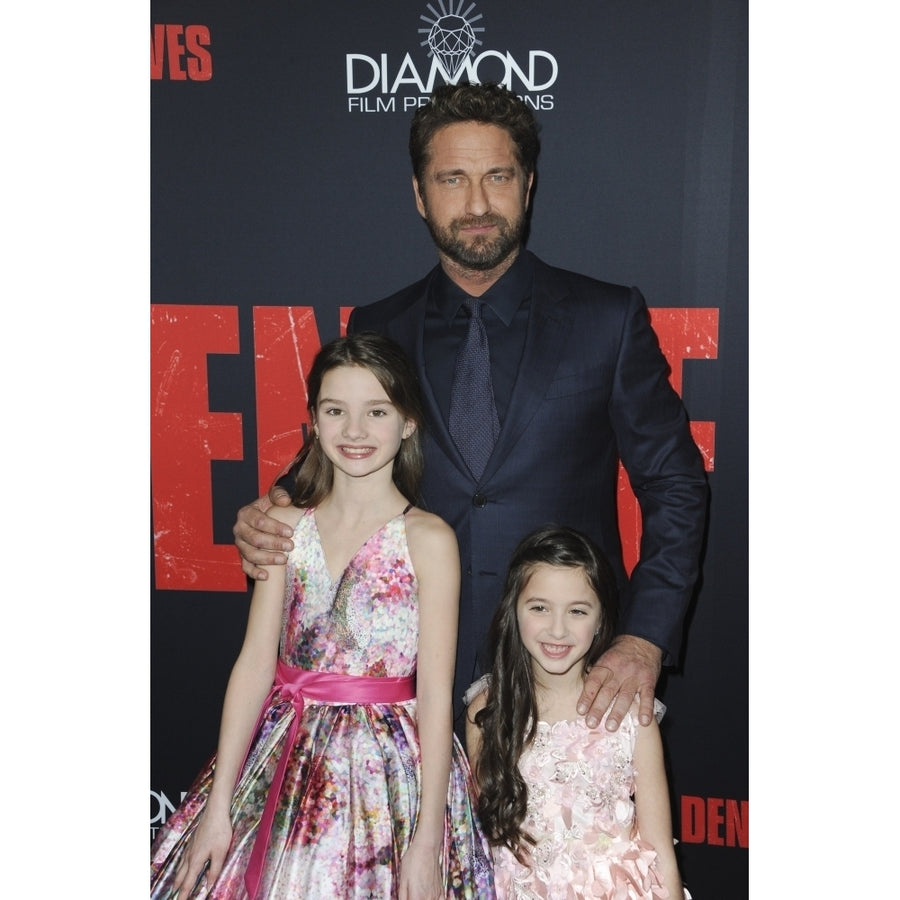 Elle Whifield Gerard Butler Madelyn Lazar At Arrivals For Den Of Thieves Premiere L.A. Live Regal Cinemas Los Image 1