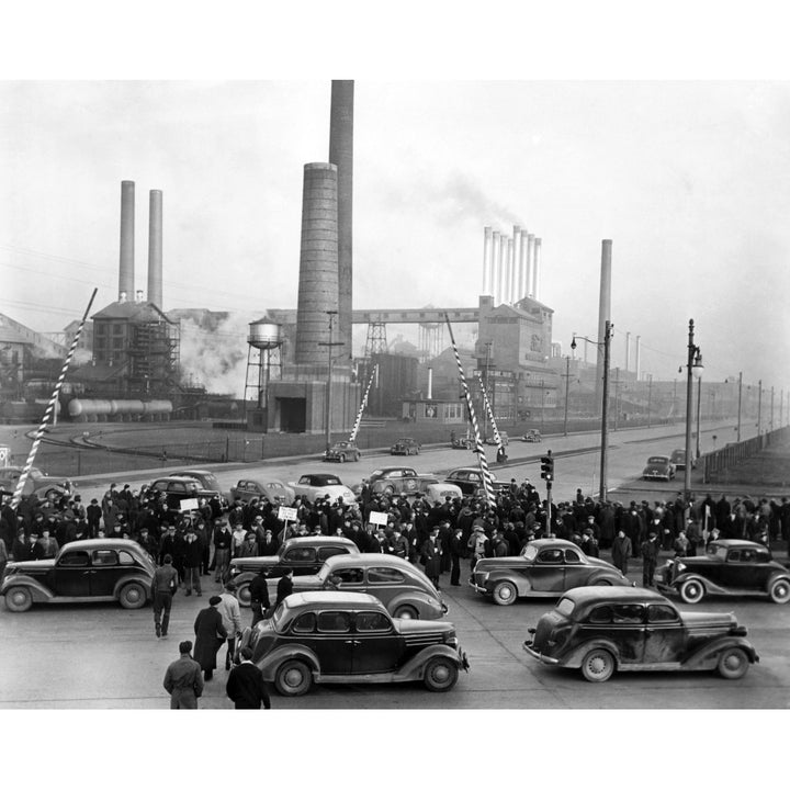 Strikers At The Ford Motor Company Factory History Image 1