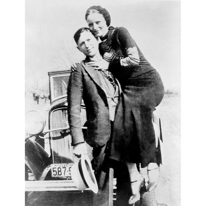 Bonnie And Clyde During Their 21 Month Crime Spree Of Robbery And Police Murders History Image 1