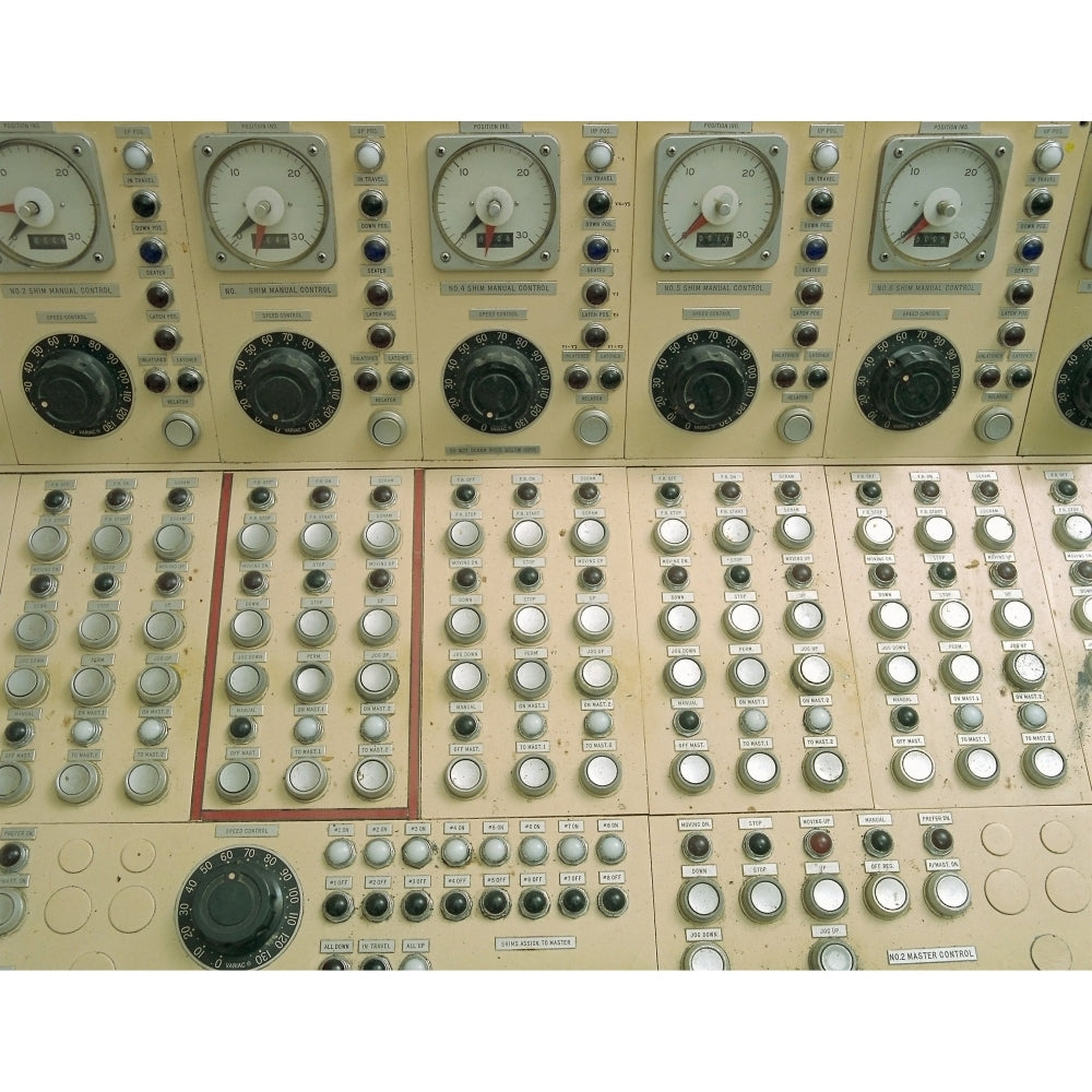 Nuclear Reactor Control Panel For The Manual Operation Of The Control Rods That Regulate Temperatures In The Reactor Image 2