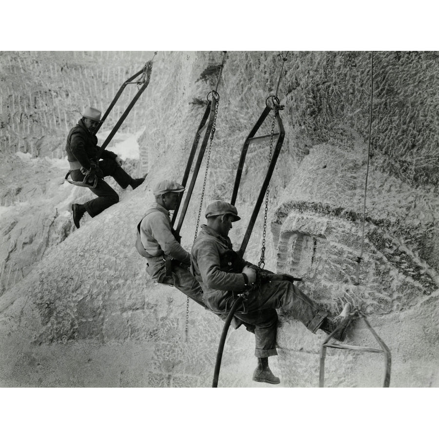 Mount Rushmore Workers Hanging In Swing Seats History Image 1