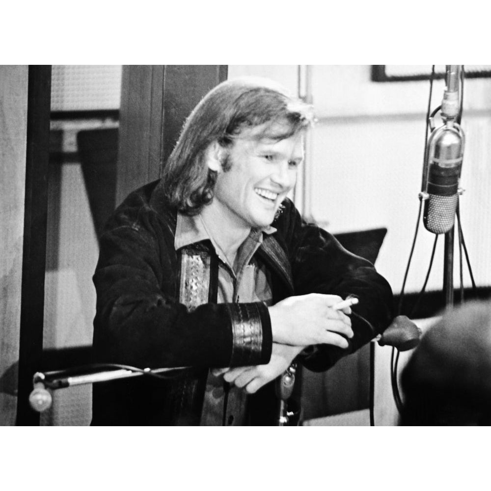 Cisco Pike Kris Kristofferson In The Recording Studio 1972 Poster Print Image 1