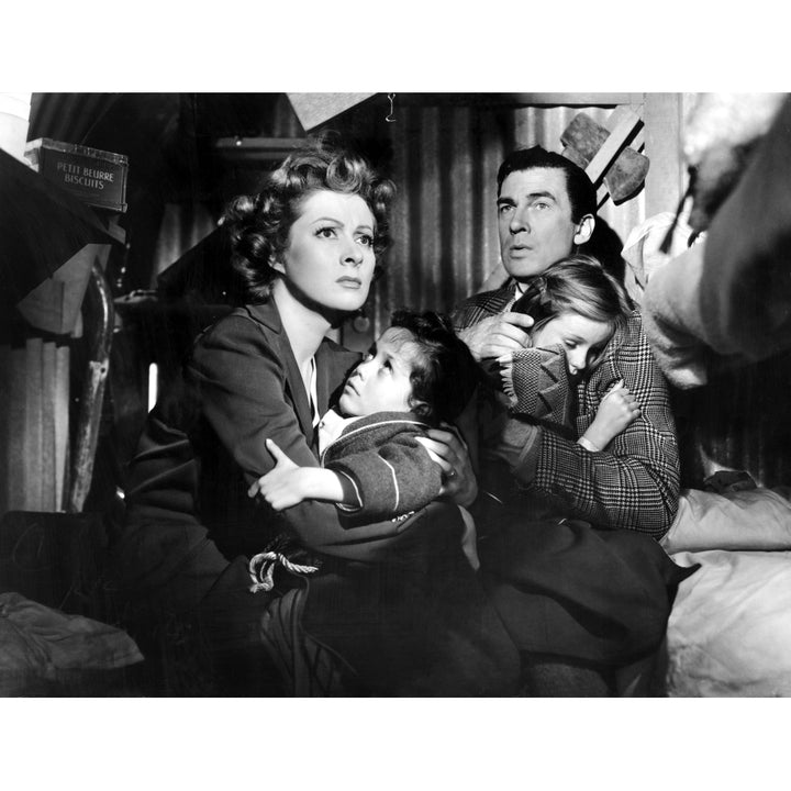 Mrs. Miniver Greer Garson Christopher Severn Walter Pidgeon Claire Sandars 1942 Photo Print Image 2