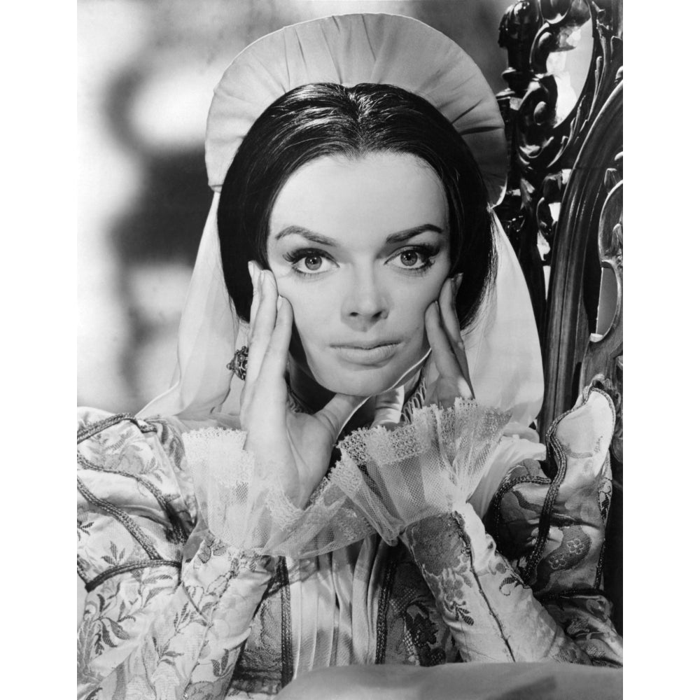 The Pit And The Pendulum Barbara Steele 1961 Photo Print Image 2