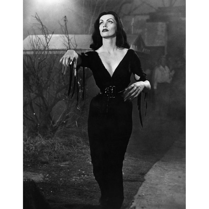 Plan 9 From Outer Space Vampira 1959 Photo Print Image 2