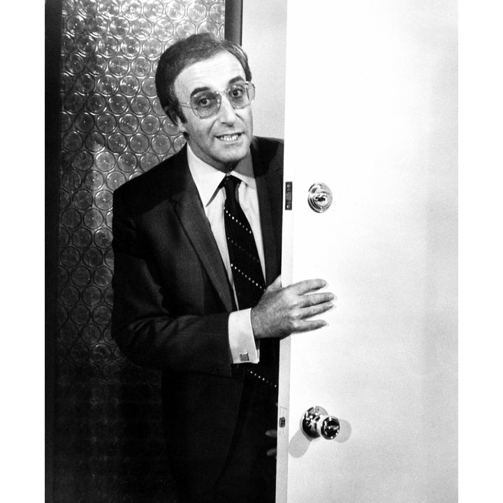 Where Does It Hurt? Peter Sellers 1972 Photo Print Image 1