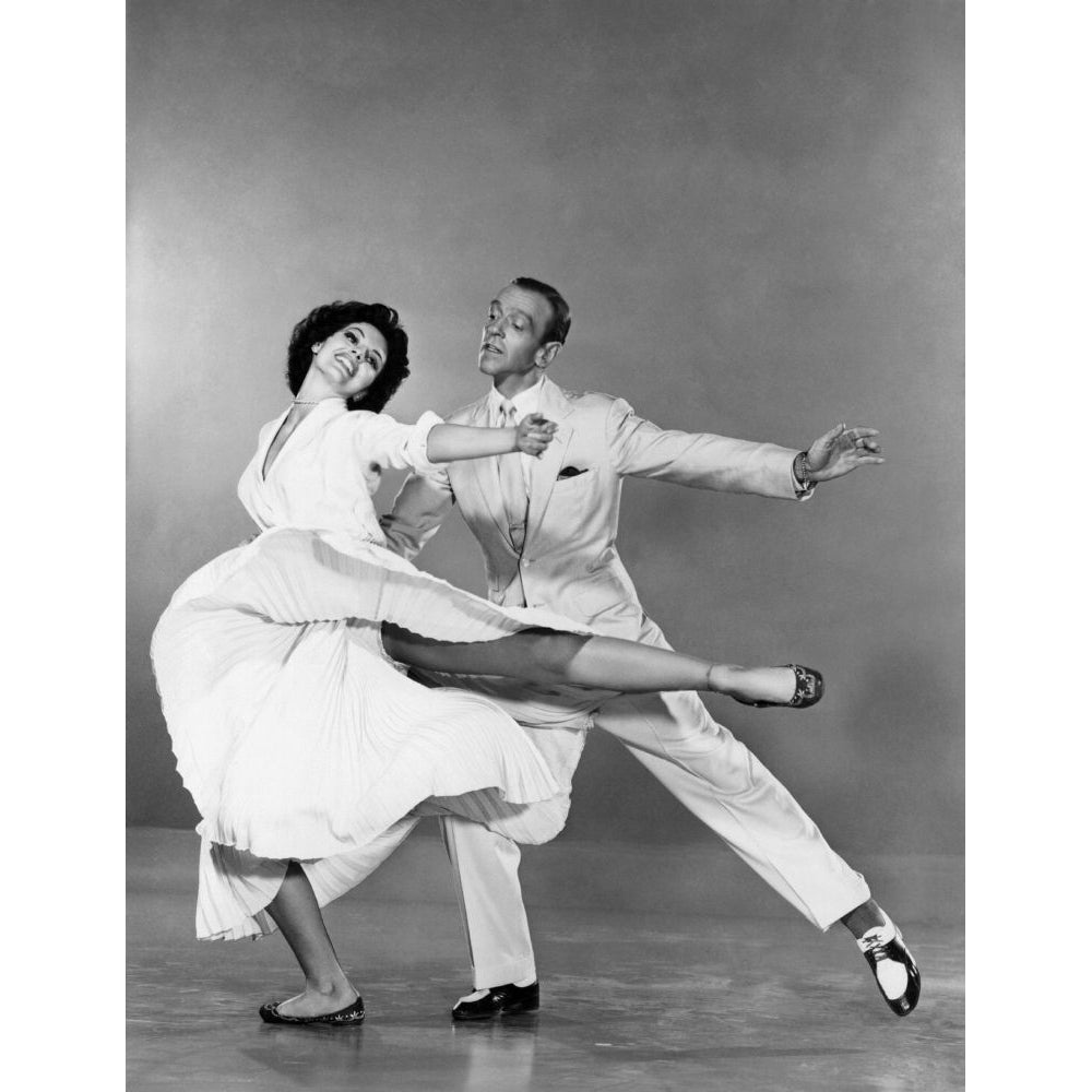 The Band Wagon From Left: Cyd Charisse Fred Astaire 1953 Poster Print Image 1