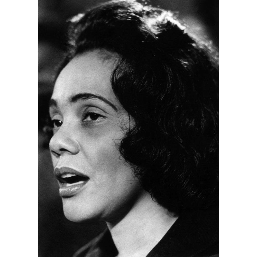 Coretta Scott King Reads Prepared Statement At News Conference History Image 2