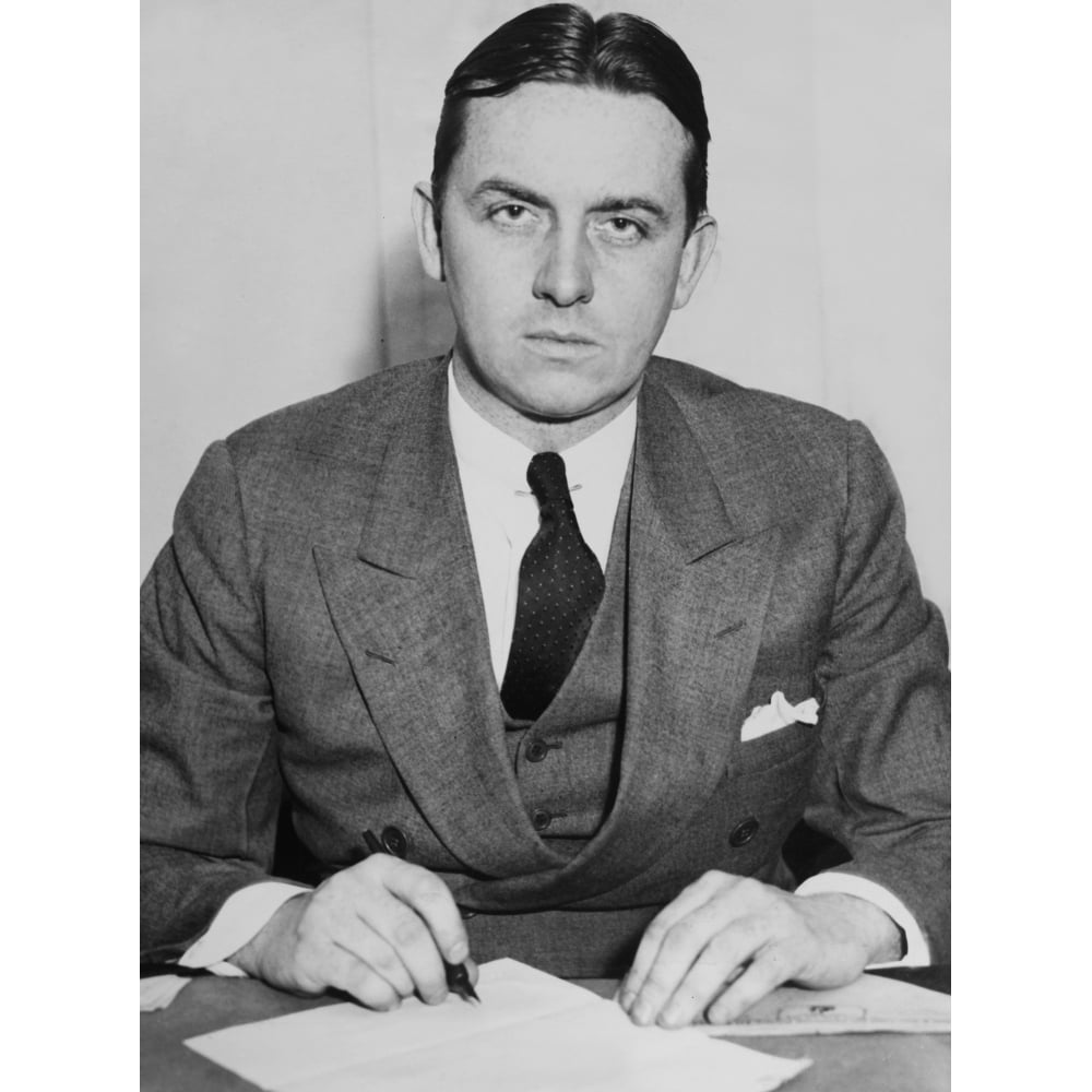 Eliot Ness Portrait Image 1