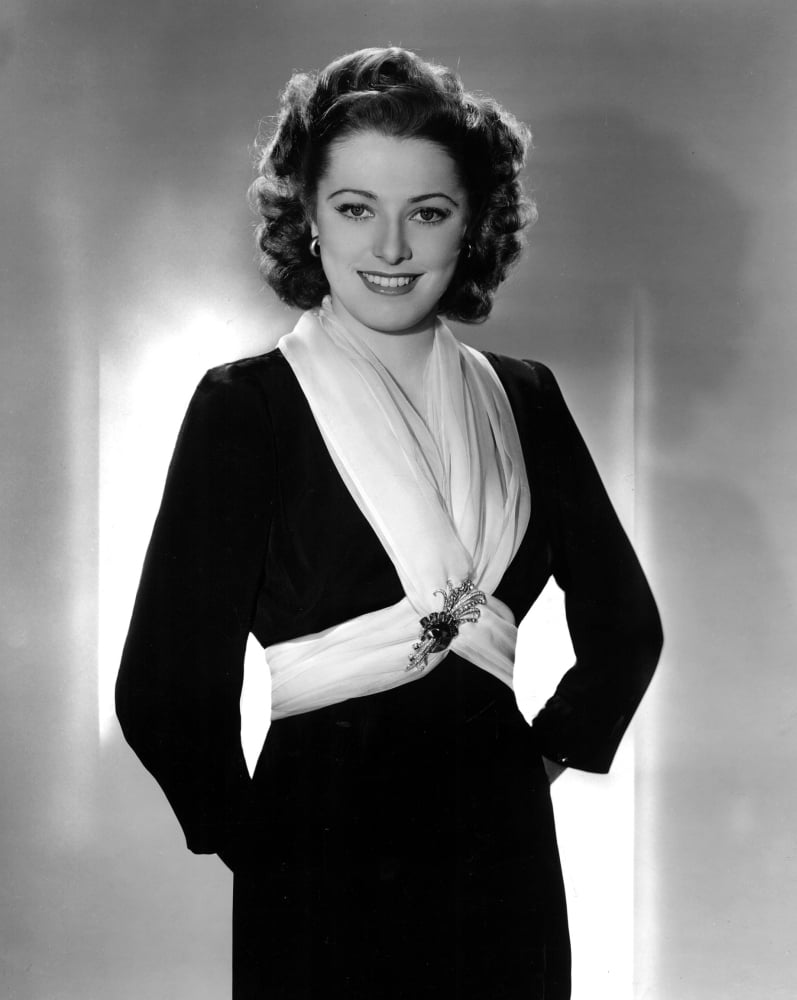 Eleanor Parker Wearing Two Yards Of Chiffon As A Scarf Held In Place By A Large Jeweled Pin. 1943 Photo Print Image 1