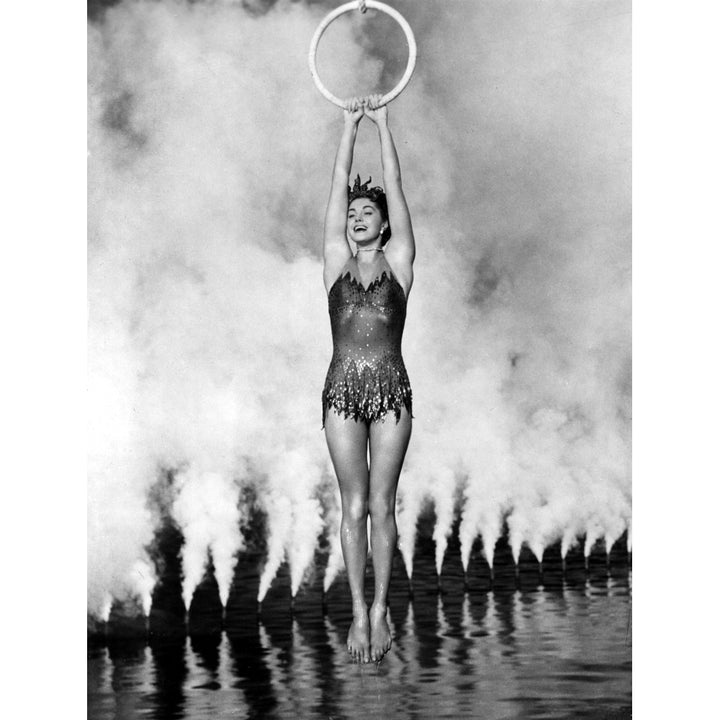 Million Dollar Mermaid Esther Williams Performing A Musical Ballet 1952. Photo Print Image 2