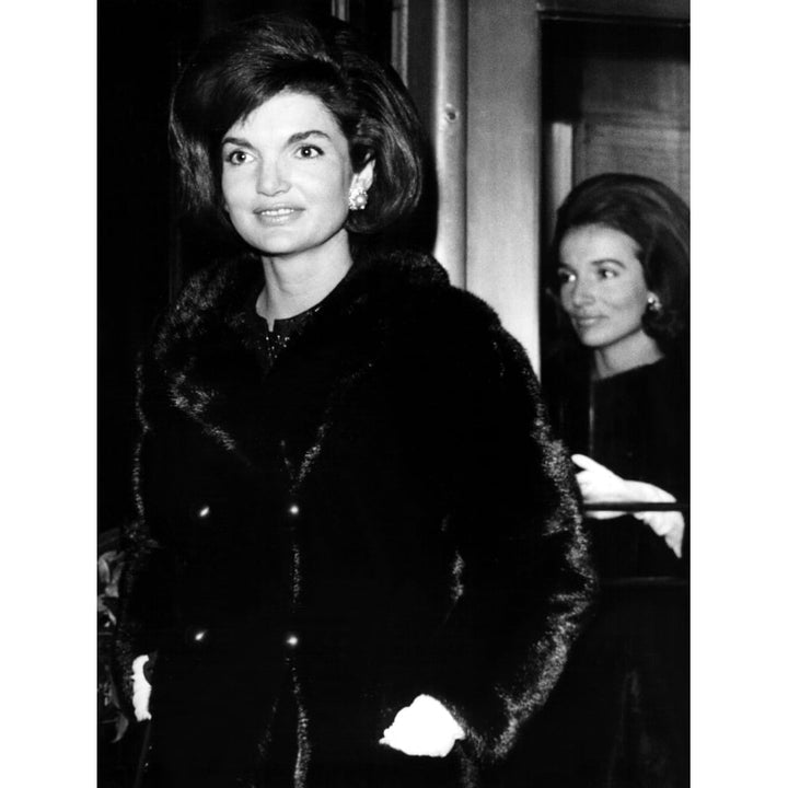 Jacqueline Kennedy And Her Sister Lee Radziwill In Ny History Image 1