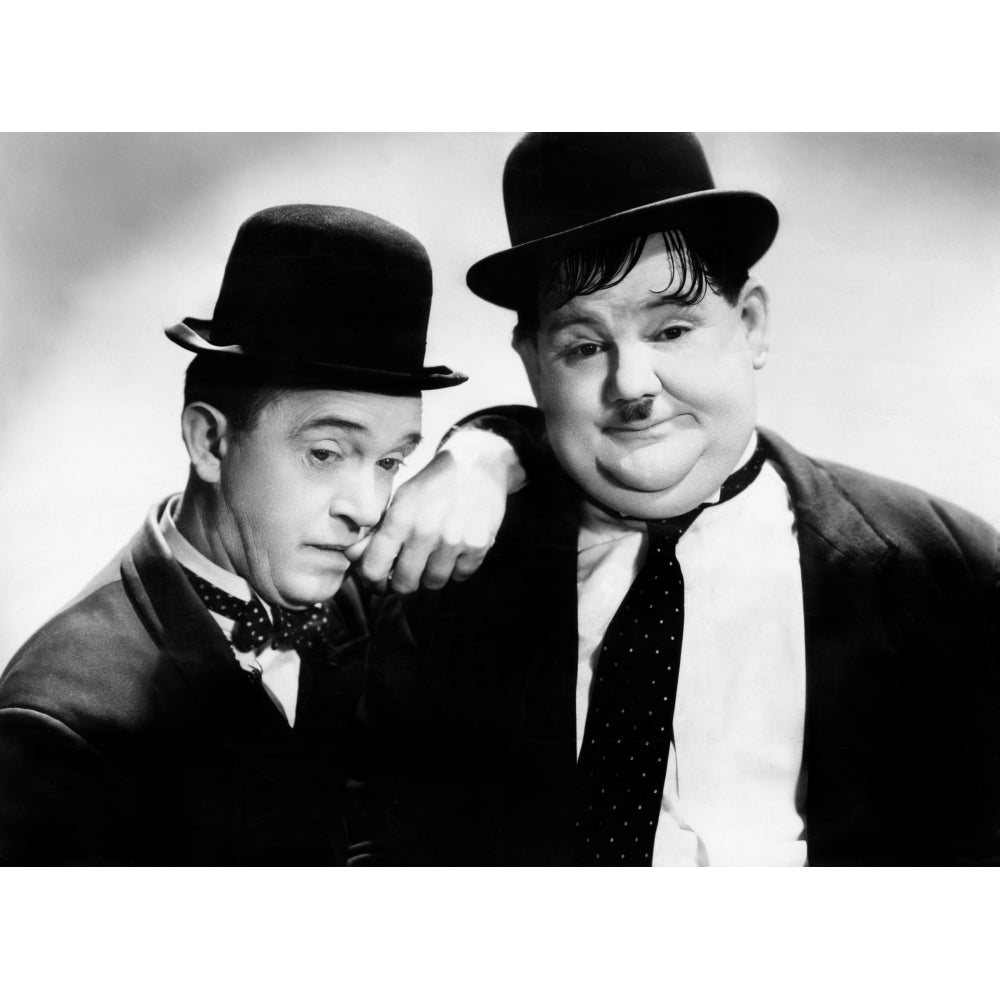 Stan Laurel Oliver Hardy [Laurel and Hardy] Ca. 1930S Photo Print Image 1