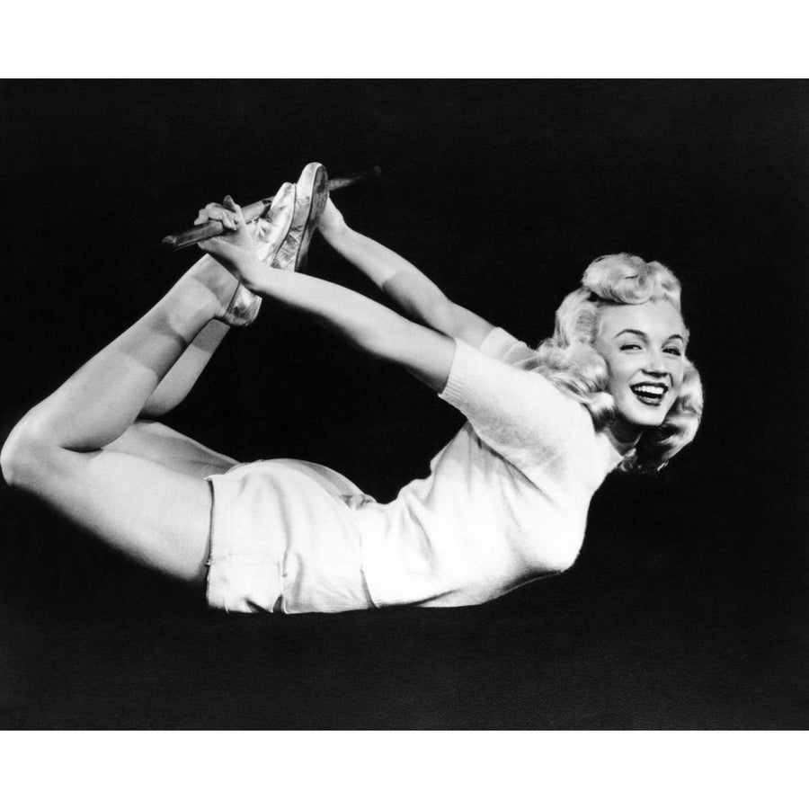 Model And Columbia Starlet Marilyn Monroe Working Out Ca. 1948 Poster Print Image 1