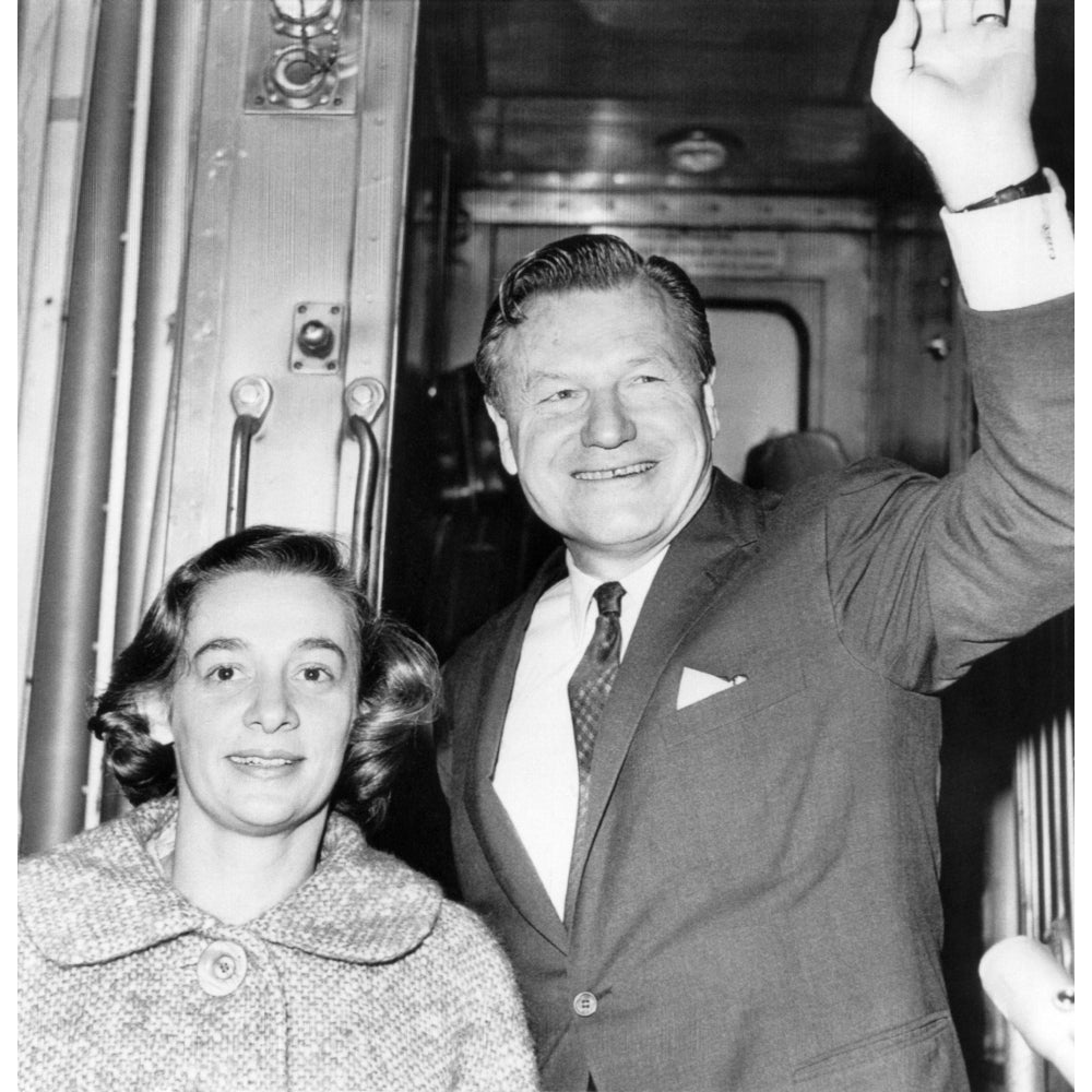 Rockefeller Family. York Governor Nelson Rockefeller With His Wife Happy History Image 2