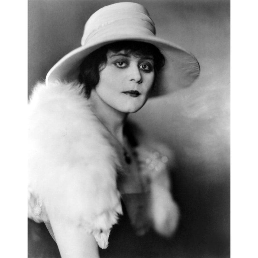 Theda Bara Ca. Early 1920S Photo Print Image 1