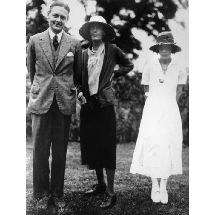 T.S. Eliot With Virginia Woolf And Vivienne Eliot History Image 2