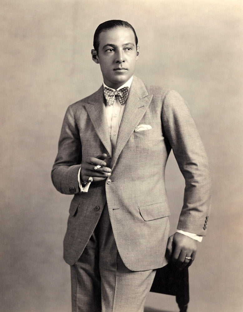 Rudolph Valentino Ca. 1924-25 Photo Print Image 1