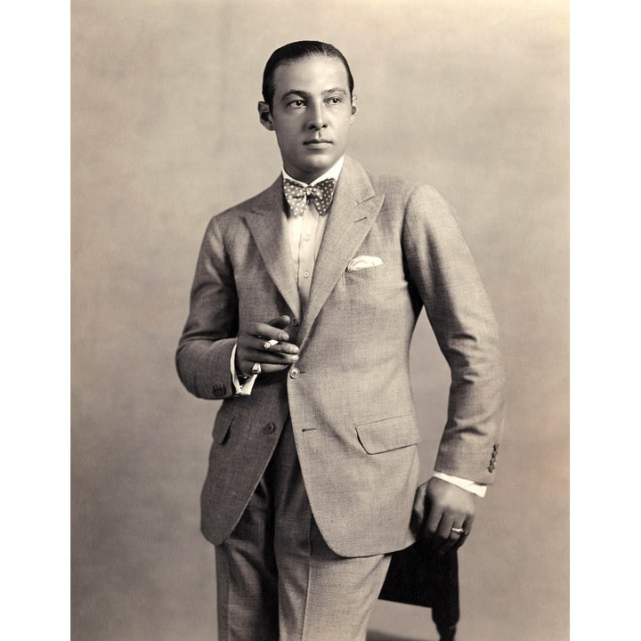 Rudolph Valentino Ca. 1924-25 Photo Print Image 2