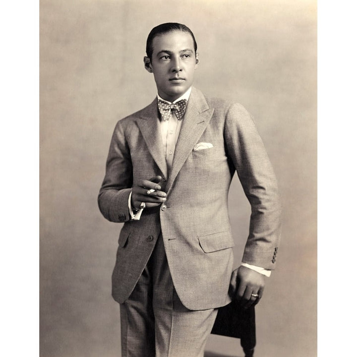 Rudolph Valentino Ca. 1924-25 Photo Print Image 1