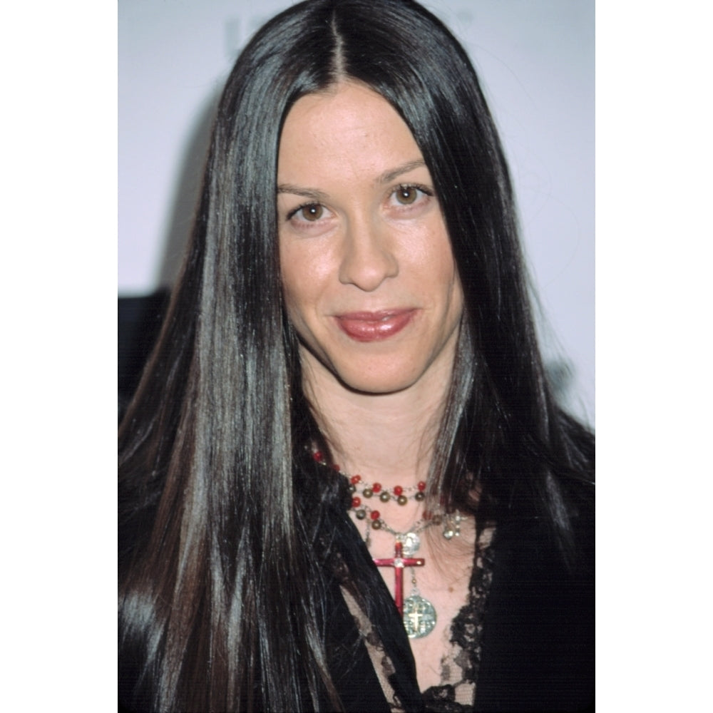 Alanis Morissette At Glamour Women Of The Year Ny 10282002 By Cj Contino Celebrity Image 2