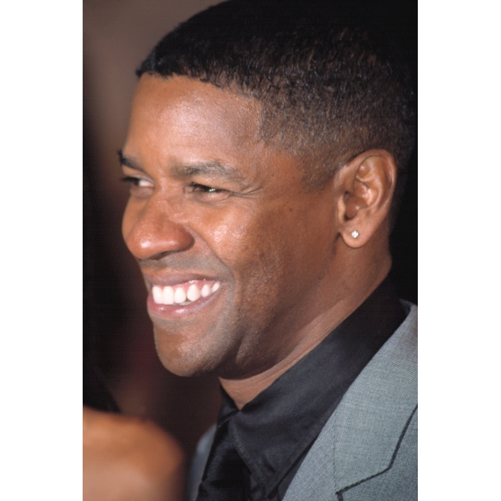 Denzel Washington At The Gq Men Of The Year Ny 10162002 By Cj Contino Celebrity Image 2