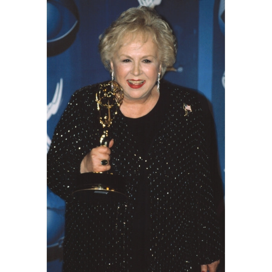 Doris Roberts At Emmy Awards La Ca 1142001 By Robert Hepler Celebrity Image 1