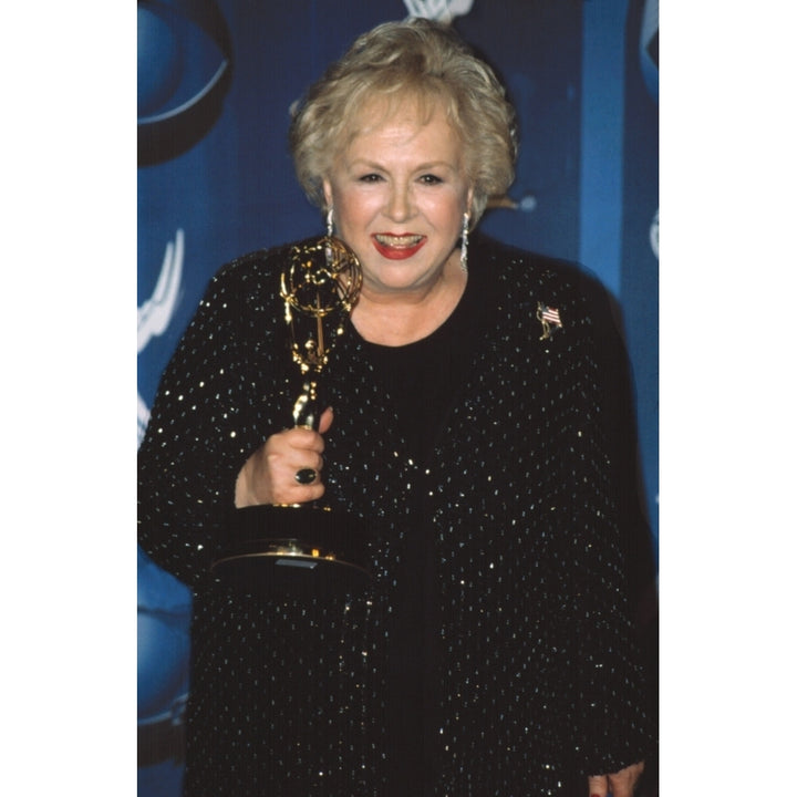 Doris Roberts At Emmy Awards La Ca 1142001 By Robert Hepler Celebrity Image 2