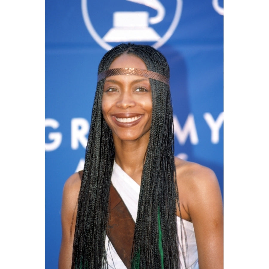 Erykah Badu At 2002 Grammy Awards La Ca 2272002 By Robert Hepler Celebrity Image 1