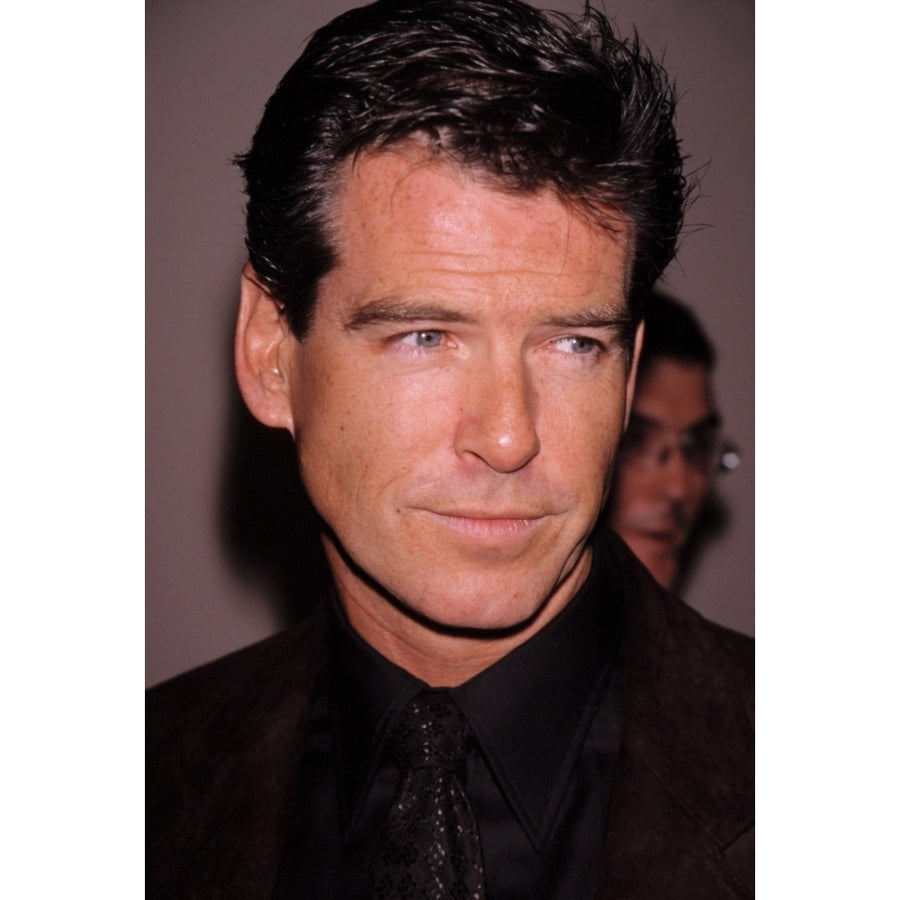 Pierce Brosnan 101398 Premiere Of Shekhar KapurS Elizabeth. Celebrity Image 1