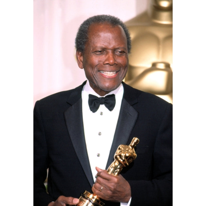 Sidney Poitier At The Academy Awards 3242002 La Ca By Robert Hepler. Celebrity Image 2