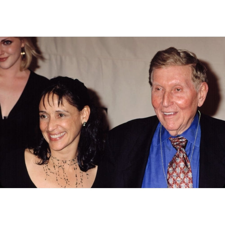 Sumner Redstone At The Vh1 Vogue Fashion Awards Nyc 101901 By Cj Contino Celebrity Image 1