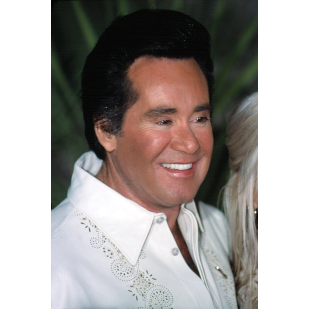 Wayne Newton At The Billboard Awards Las Vegas Nv 11292001 By Robert Hepler. Celebrity Image 1