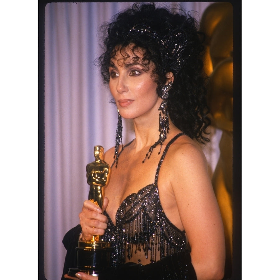 Cher In Press Room Just After Receiving Her Oscar For Best Actress In Moonstruck Image 1