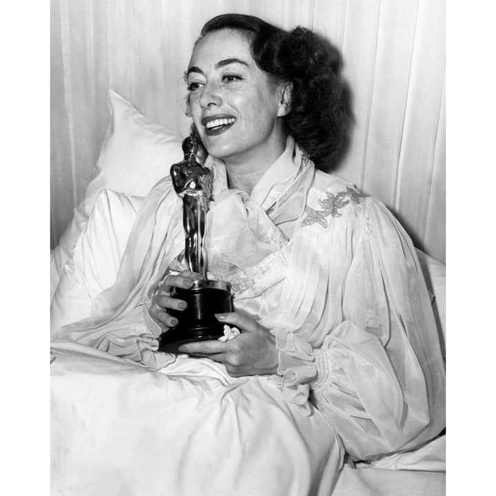 1945 Joan Crawford Receives Her Best Actress Oscar In Her Sick Bed History Image 2