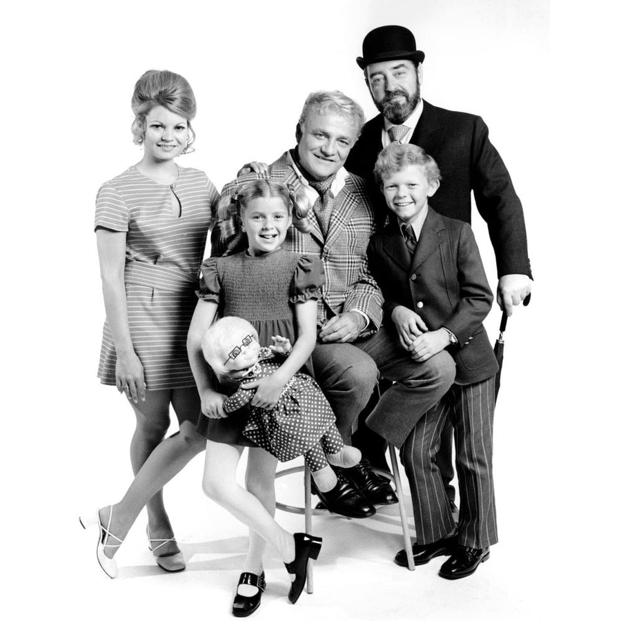 Family Affair : Kathy Garver Anissa Jones Brian Keith Johnny Whitaker Sebastian Cabot 1966-71. Image 1