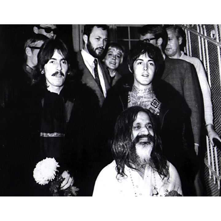 George Harrison Paul McCartney and Maharishi Mahesh Yogi Photo Print Image 1