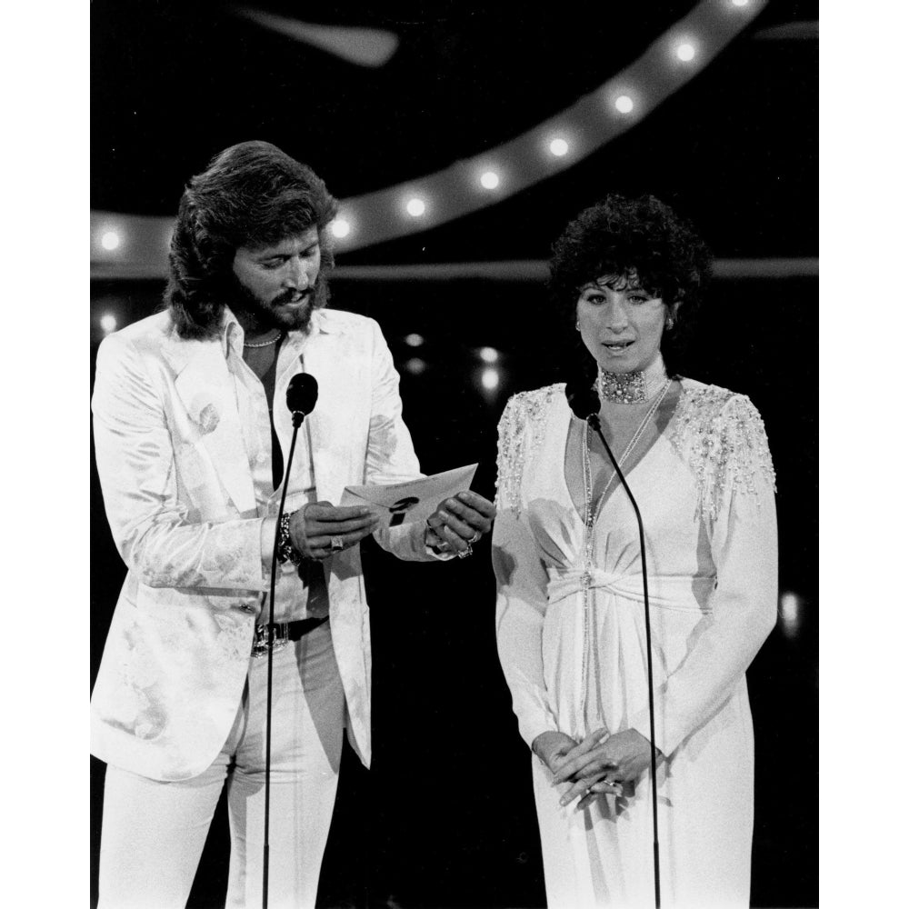 Barry Gibb and Barbra Streisand on stage Photo Print Image 1