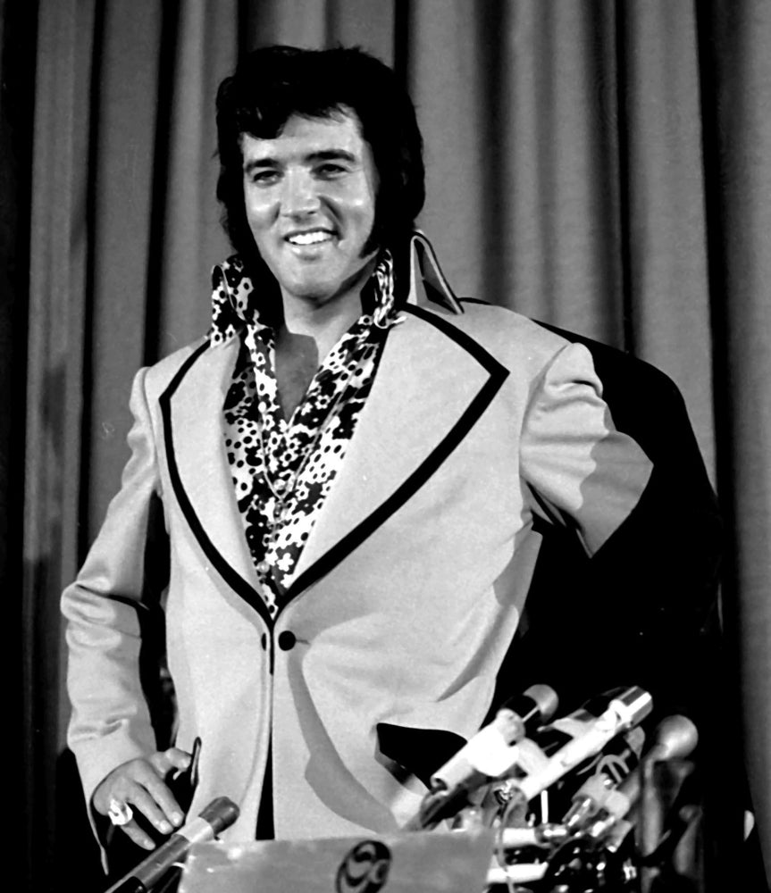 Elvis Presley at a press conference Photo Print Image 1