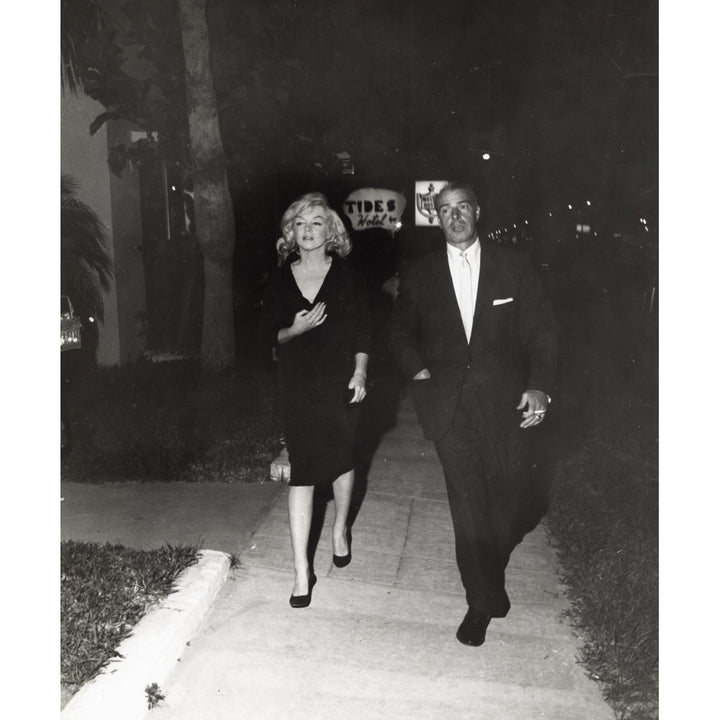 Marilyn Monroe and Joe DiMaggio Photo Print Image 2