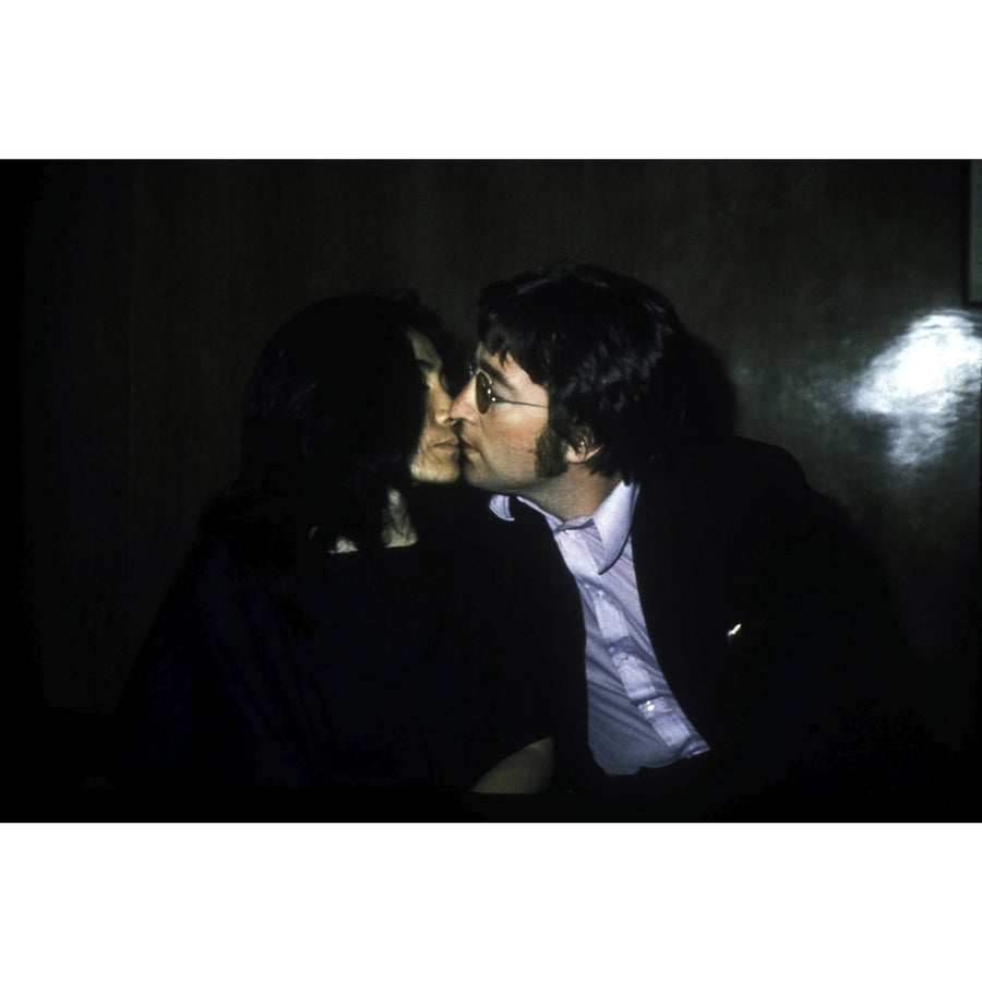 John Lennon and Yoko Ono kissing Photo Print Image 1