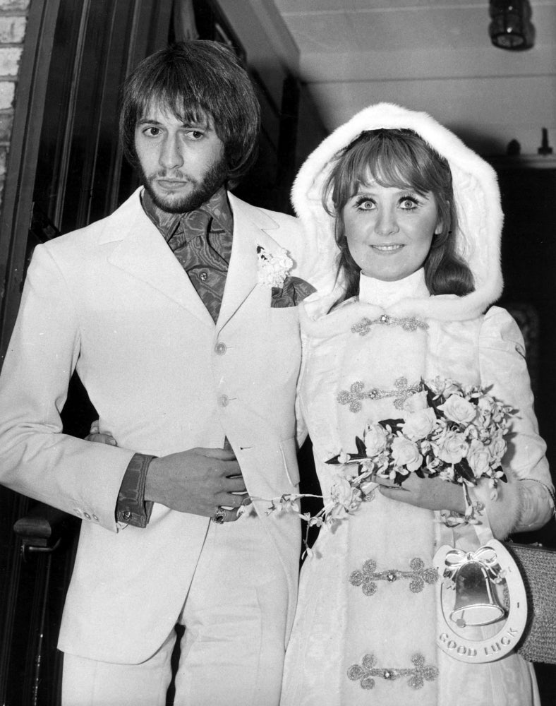 Maurice Gibb and Lulu on their wedding day Photo Print Image 1