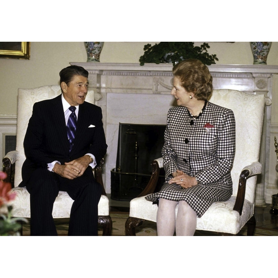 Ronald Reagan and Margaret Thatcher in the White House Photo Print Image 1