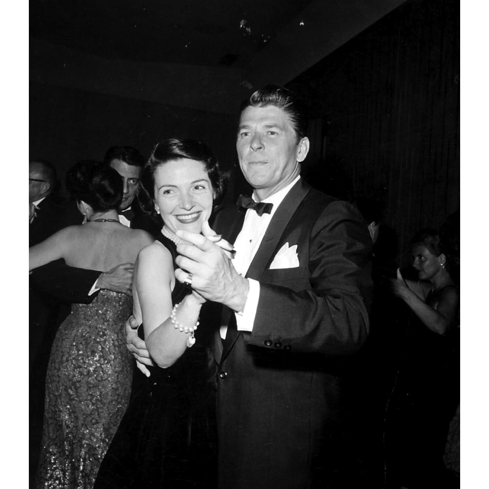 Ronald and Nancy Reagan dancing Photo Print Image 1