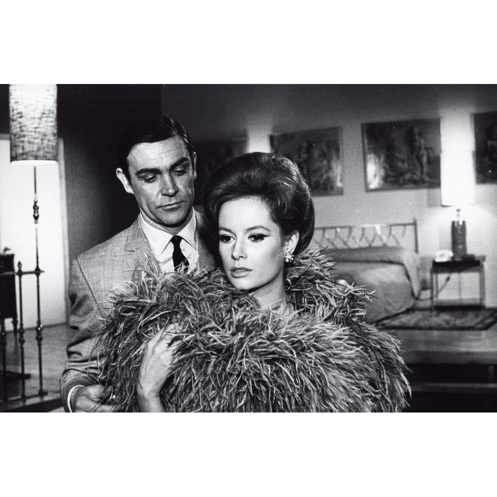 A film still of Sean Connery and Luciana Paluzzi in Thunderball Photo Print Image 2