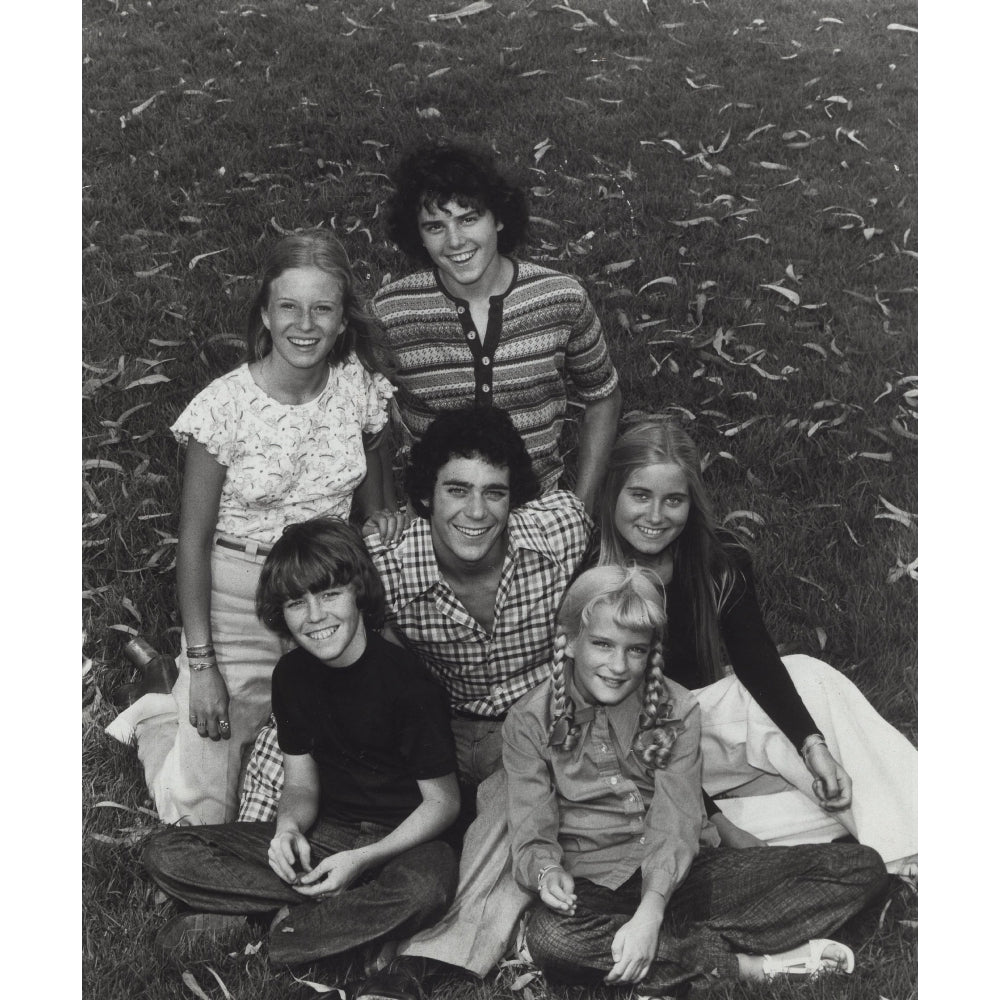 Cast portrait for The Brady Bunch Photo Print Image 2